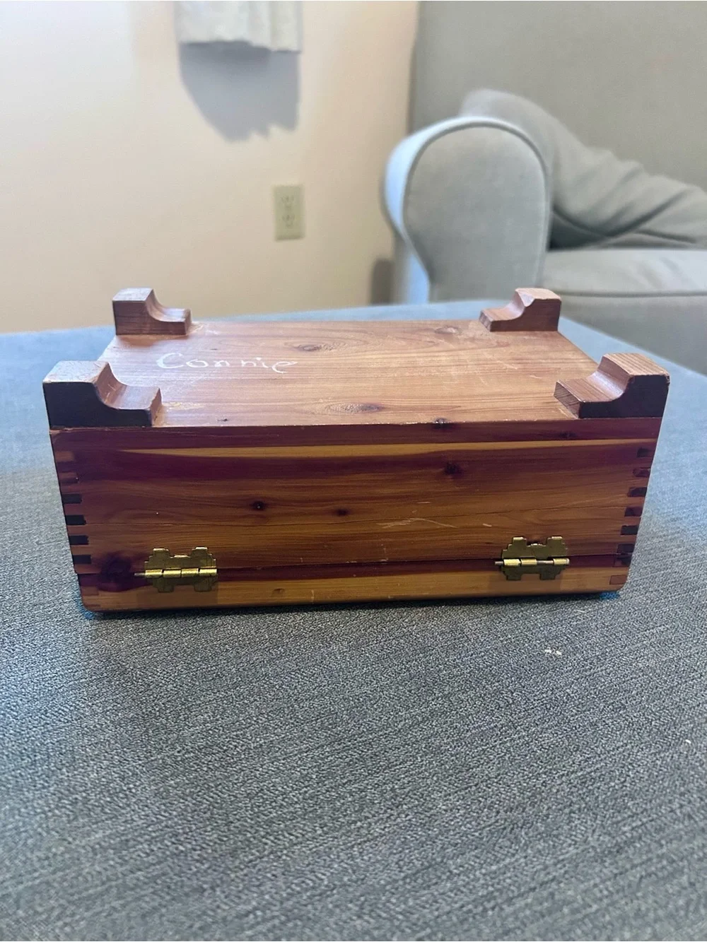 Vintage Aromatic Cedar Wood Trinket Box Carved Lid 8